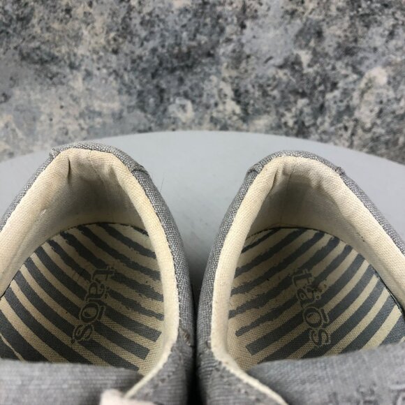 Taos Women's Size 6.5 STAR Grey Low Top Closed Toe Lace-Up Casual Sneakers Shoes - Picture 4 of 13